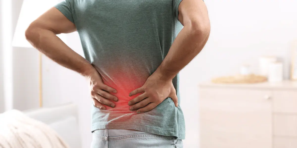 homem com DDD-Dor-Discogenica